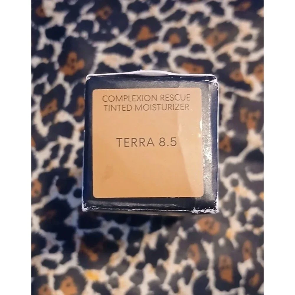 New Bare Minerals complete rescue tinted moisturizer and shade Terra 8.5